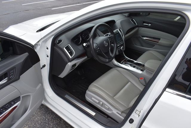 2015 Acura TLX 4dr Sedan FWD V6 - 23058454 - 32