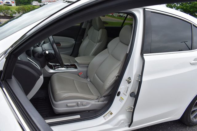 2015 Acura TLX 4dr Sedan FWD V6 - 23058454 - 3