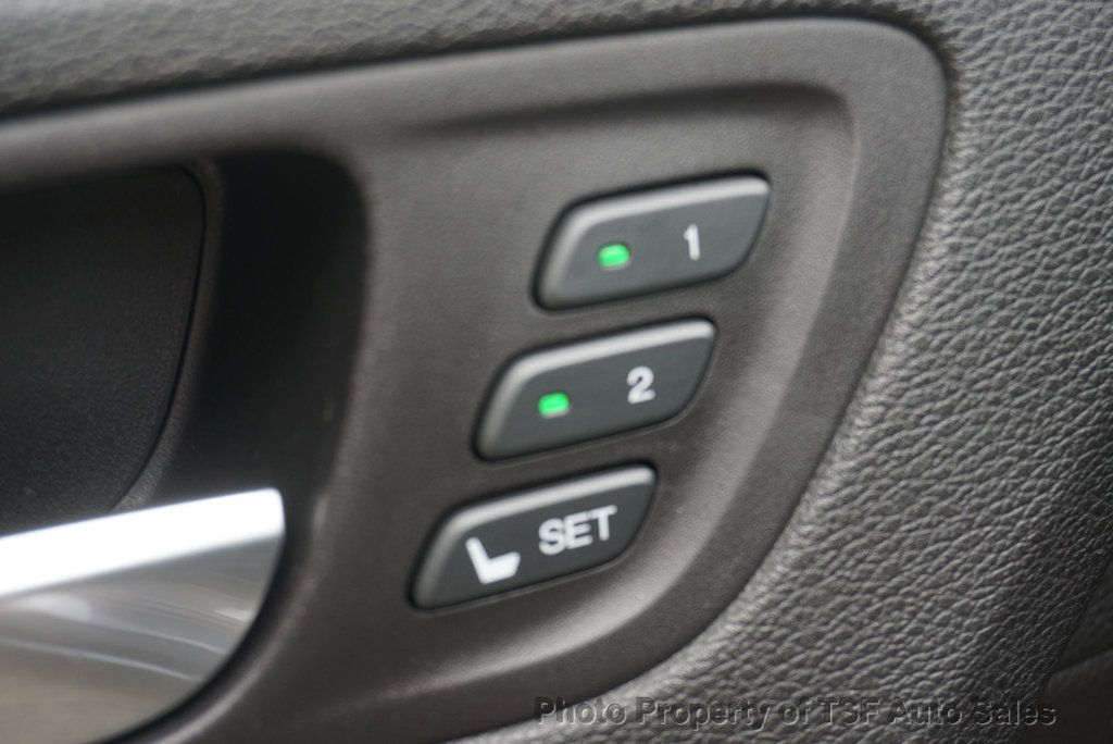 2015 Acura TLX 4dr Sedan FWD V6 - 23054792 - 29