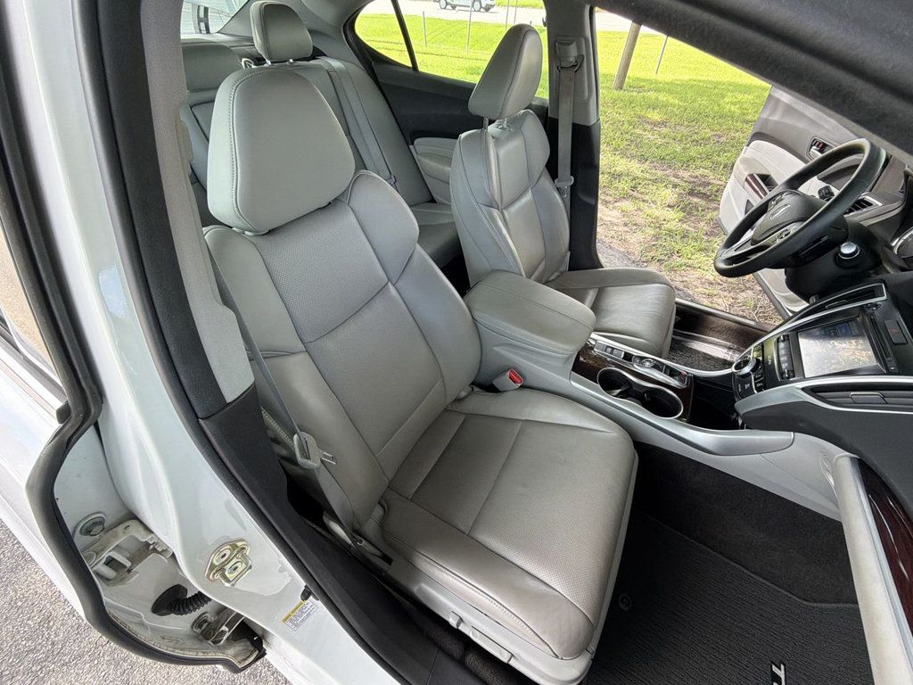 Acura TLX 4dr Sedan FWD V6 Tech photo 21