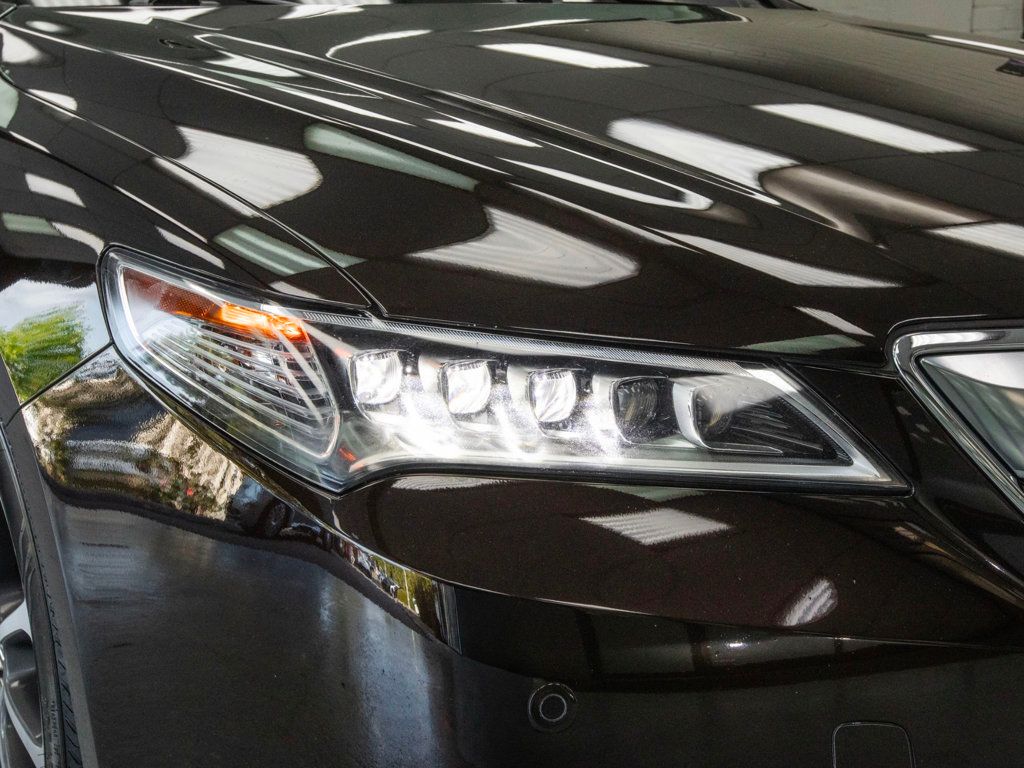 2015 Acura TLX SH-AWD Advance photo 9