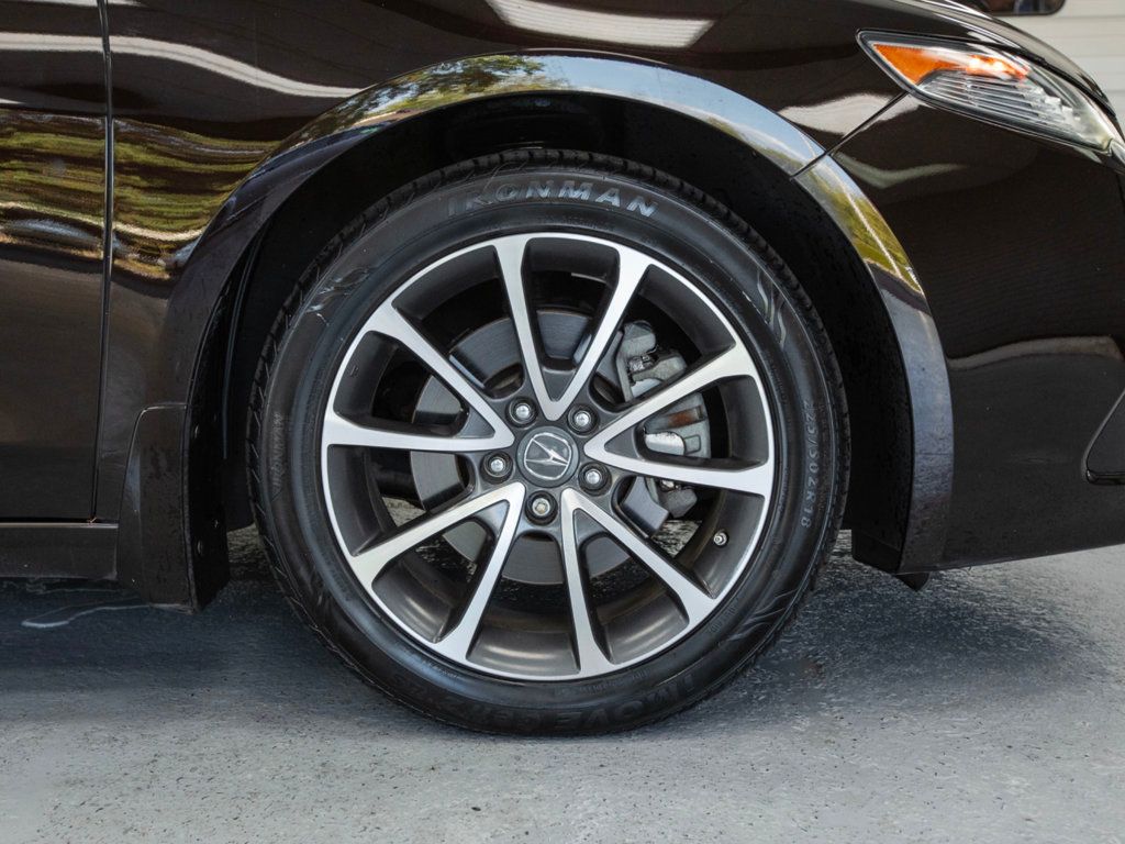 2015 Acura TLX SH-AWD Advance photo 10