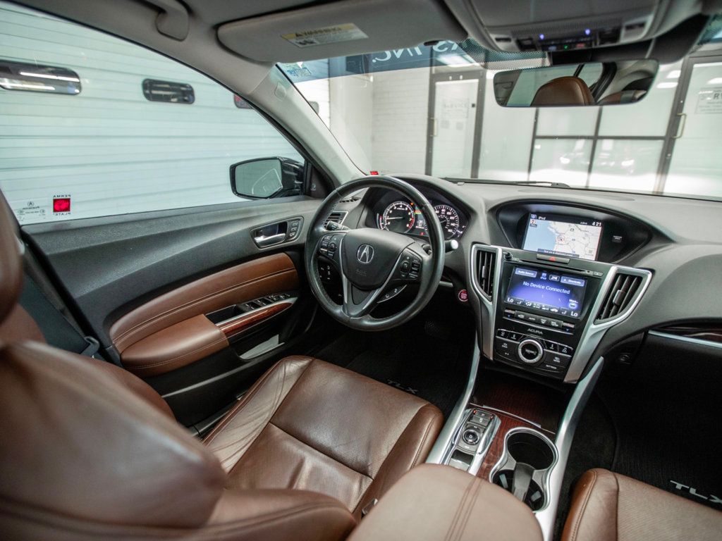 2015 Acura TLX SH-AWD Advance photo 15