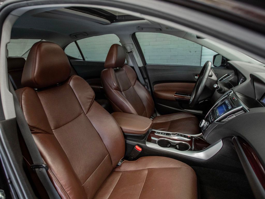 2015 Acura TLX SH-AWD Advance photo 22