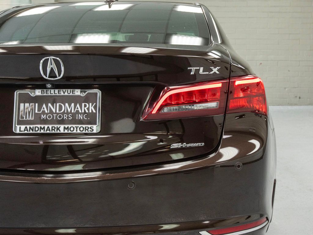2015 Acura TLX SH-AWD Advance photo 30