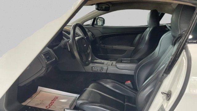 2015 Aston Martin V8 Vantage 2dr Coupe GT - 23007370 - 11