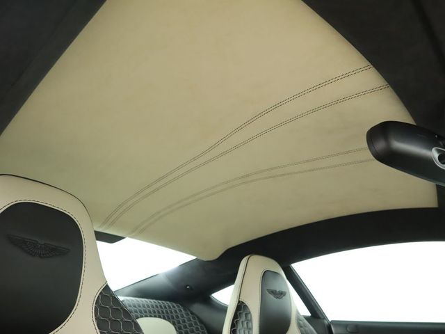 2015 Aston Martin Vanquish 2dr Coupe - 22944423 - 18