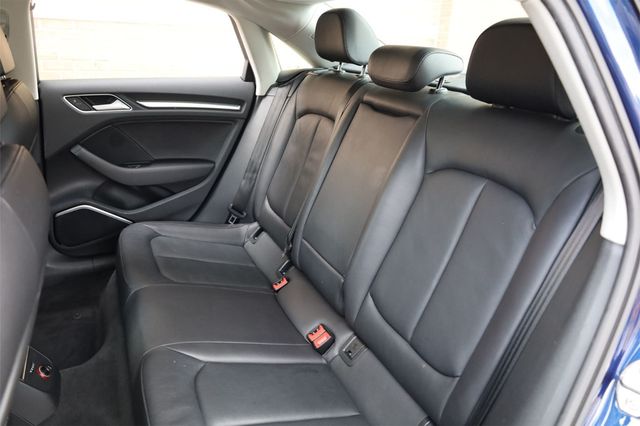 2015 Audi A3 4dr Sedan quattro 2.0T Prestige - 22928752 - 32