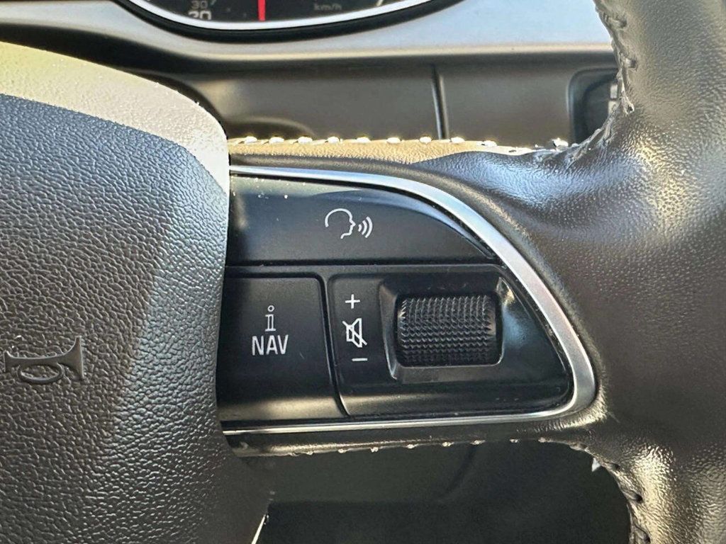 2015 Audi A4 4dr Sedan Automatic quattro 2.0T Premium - 22971679 - 25