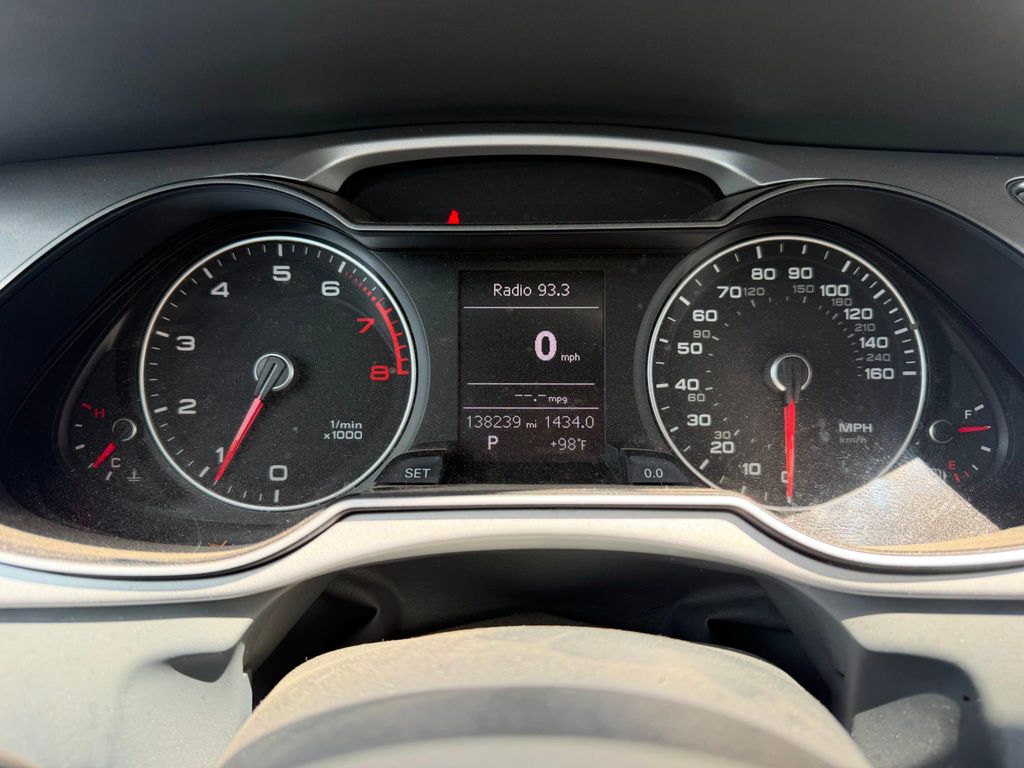 2015 Audi A4 4dr Sedan Automatic quattro 2.0T Premium Plus - 23033573 - 8