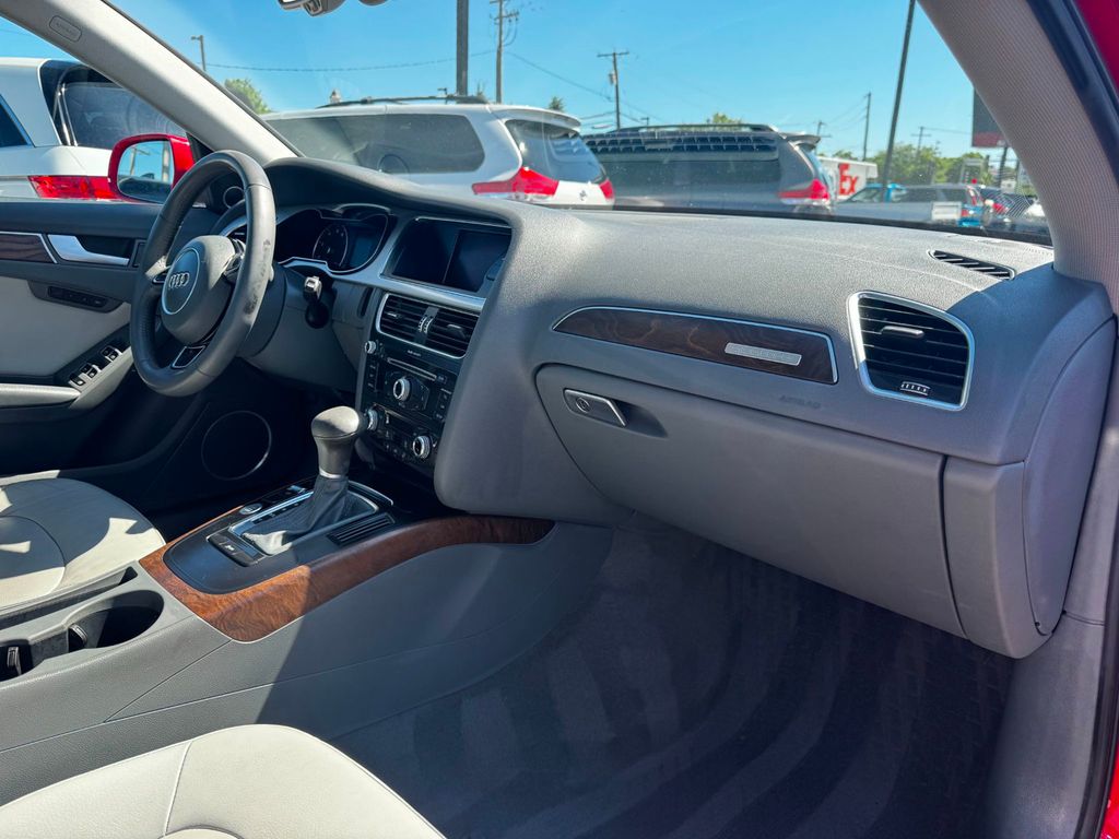 2015 Audi A4 4dr Sedan Automatic quattro 2.0T Premium Plus - 23039754 - 17