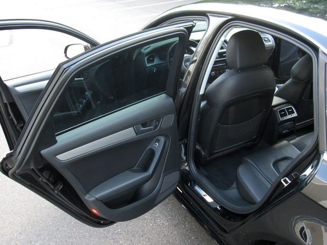 2015 Audi A4 4dr Sedan Manual quattro 2.0T Premium Plus - 23049257 - 25