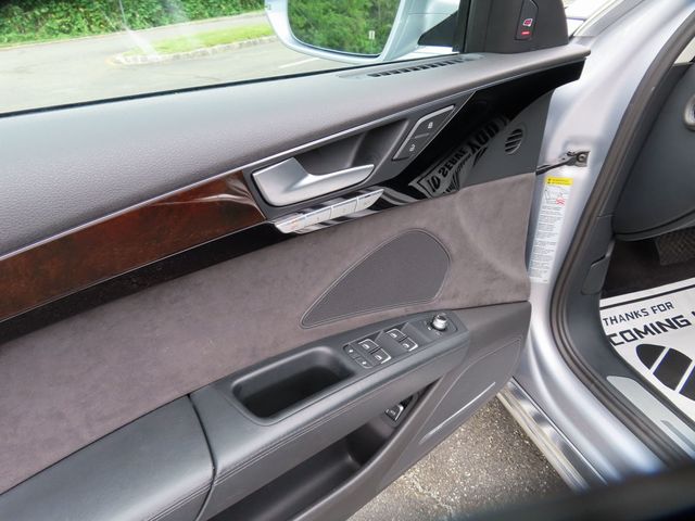 2015 Audi A8 L 4dr Sedan 3.0T - 23038808 - 24