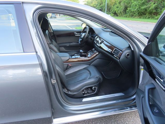 2015 Audi A8 L 4dr Sedan 3.0T - 23038836 - 24