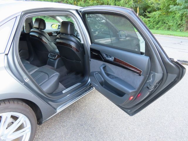 2015 Audi A8 L 4dr Sedan 3.0T - 23038836 - 26