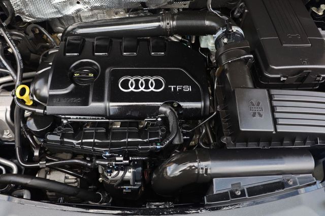 2015 Audi Q3 2.0T Prestige - 23055206 - 10