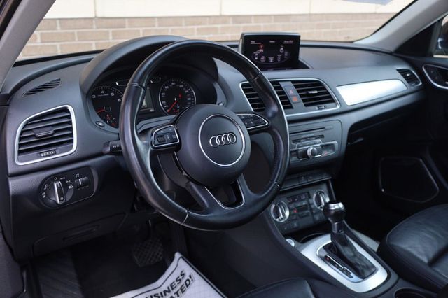 2015 Audi Q3 2.0T Prestige - 23055206 - 12
