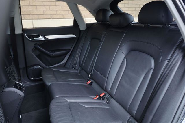 2015 Audi Q3 2.0T Prestige - 23055206 - 19