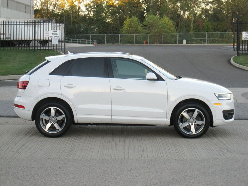 2015 Audi Q3 Premium Plus photo 2