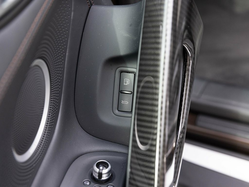 2015 Audi R8 1 of 1 Car, Last Year Gated Manual V10, Teak Brown Metallic - 22914049 - 25