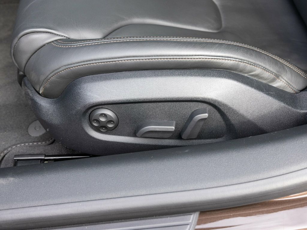 2015 Audi R8 1 of 1 Car, Last Year Gated Manual V10, Teak Brown Metallic - 22914049 - 31