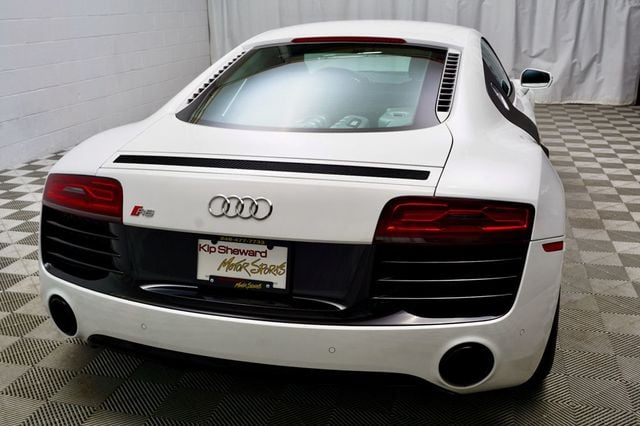 2015 Audi R8 2dr Coupe Automatic quattro V10 - 22534374 - 4