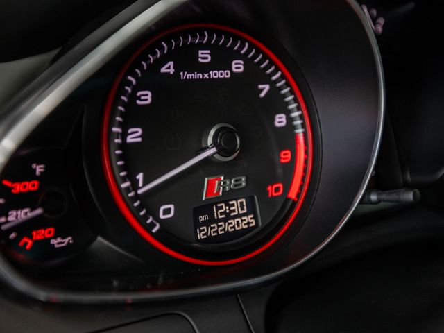 2015 Audi R8 2dr Coupe Automatic quattro V10 plus - 22963264 - 24