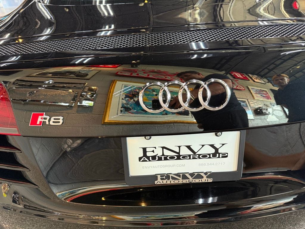 2015 Audi R8 Coupe Quattro V10 Plus photo 16