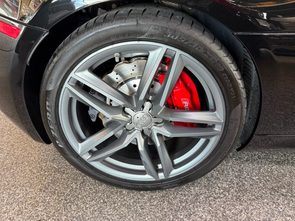 2015 Audi R8 Coupe Quattro V10 Plus photo 17