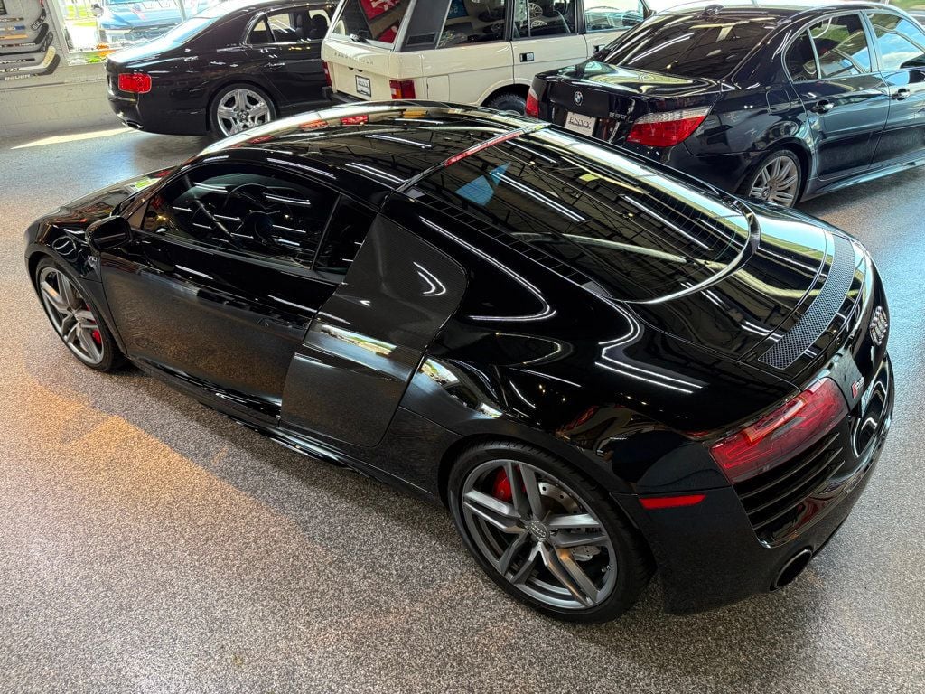 2015 Audi R8 Coupe Quattro V10 Plus photo 35