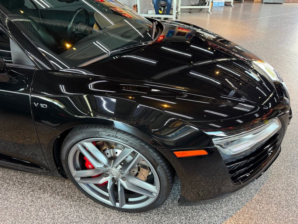 2015 Audi R8 Coupe Quattro V10 Plus photo 7