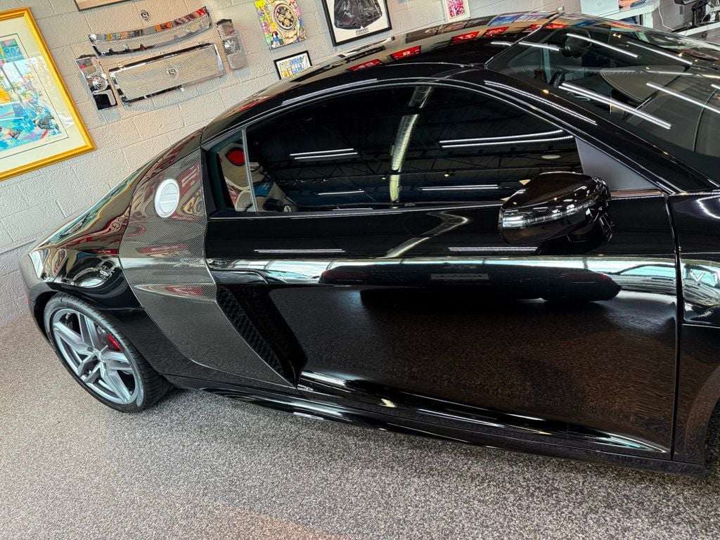 2015 Audi R8 Coupe Quattro V10 Plus photo 9