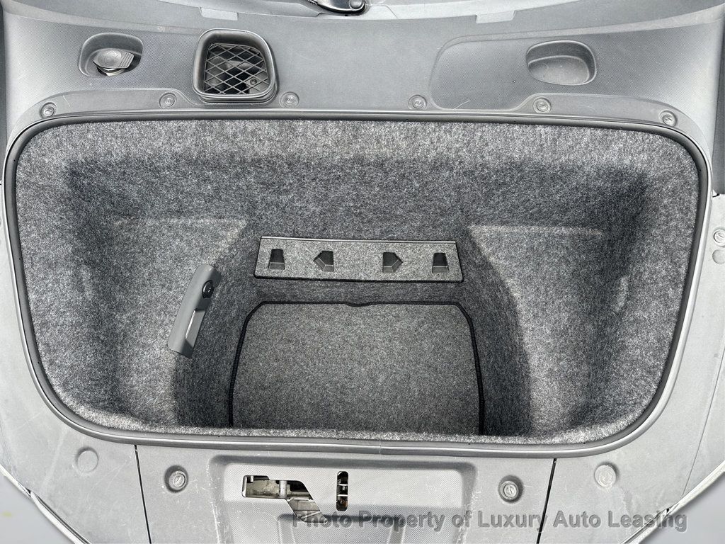 Audi R8 photo 11
