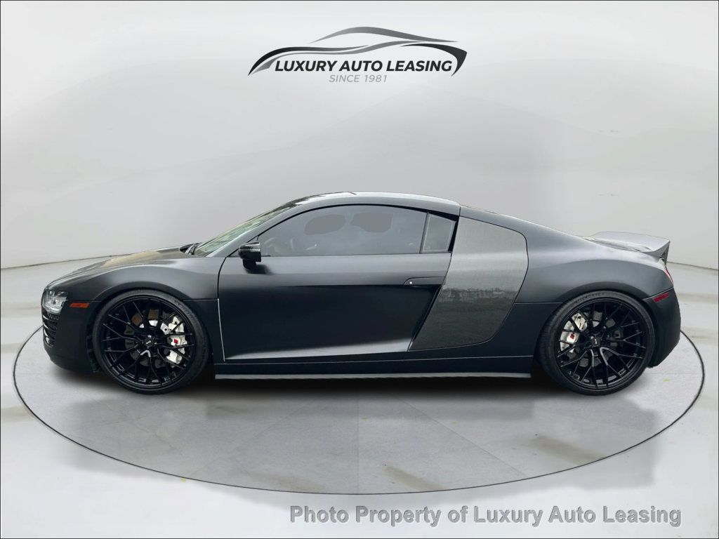 Audi R8 photo 6