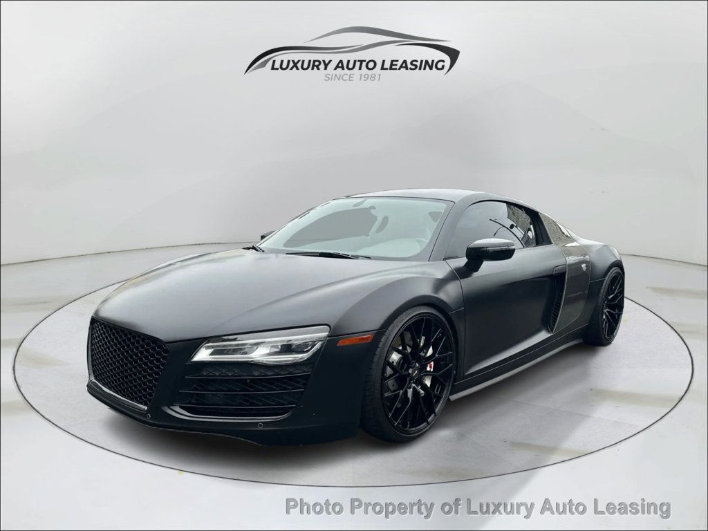 Audi R8 photo 7