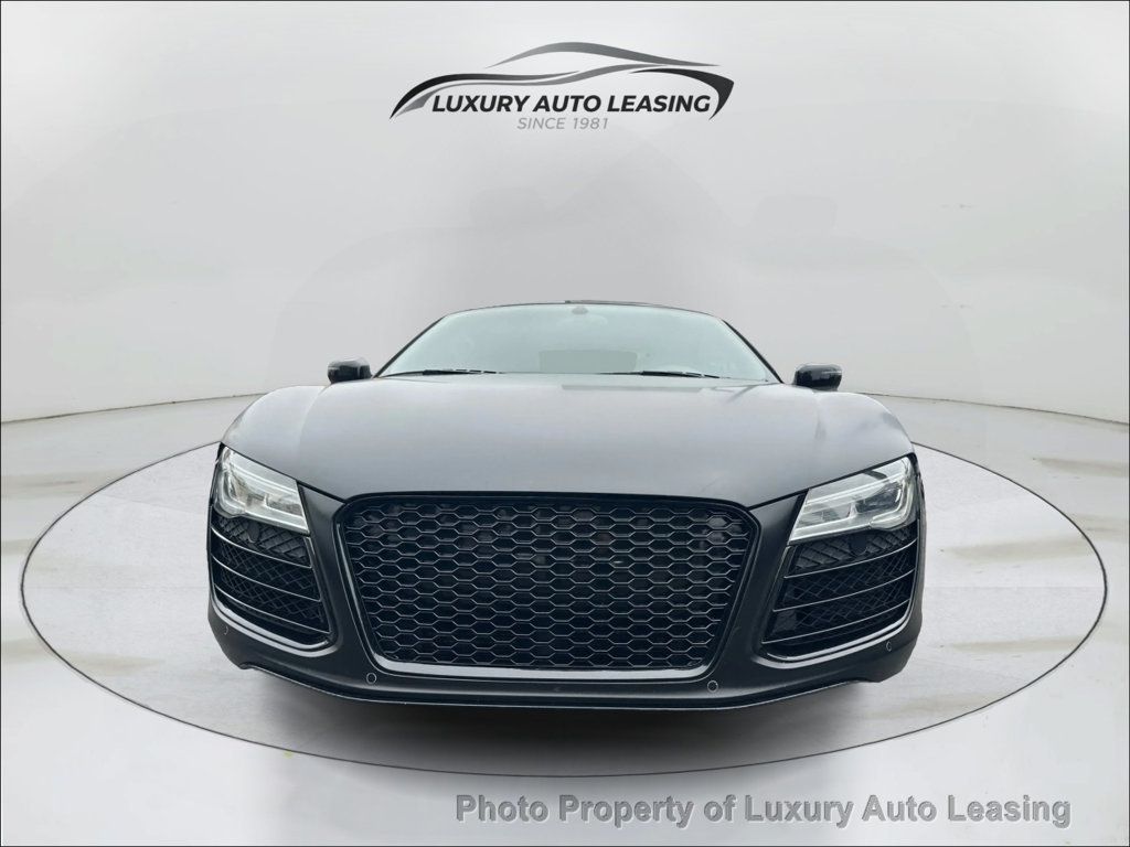 Audi R8 photo 8