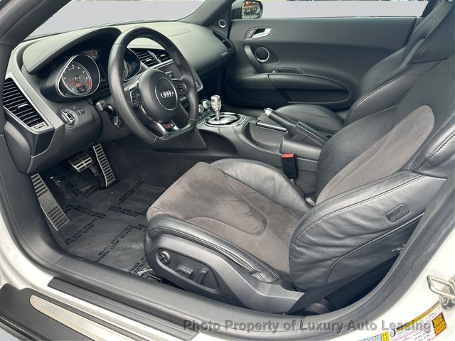 2015 Audi R8 2dr Coupe Automatic quattro V8 - 23026910 - 8