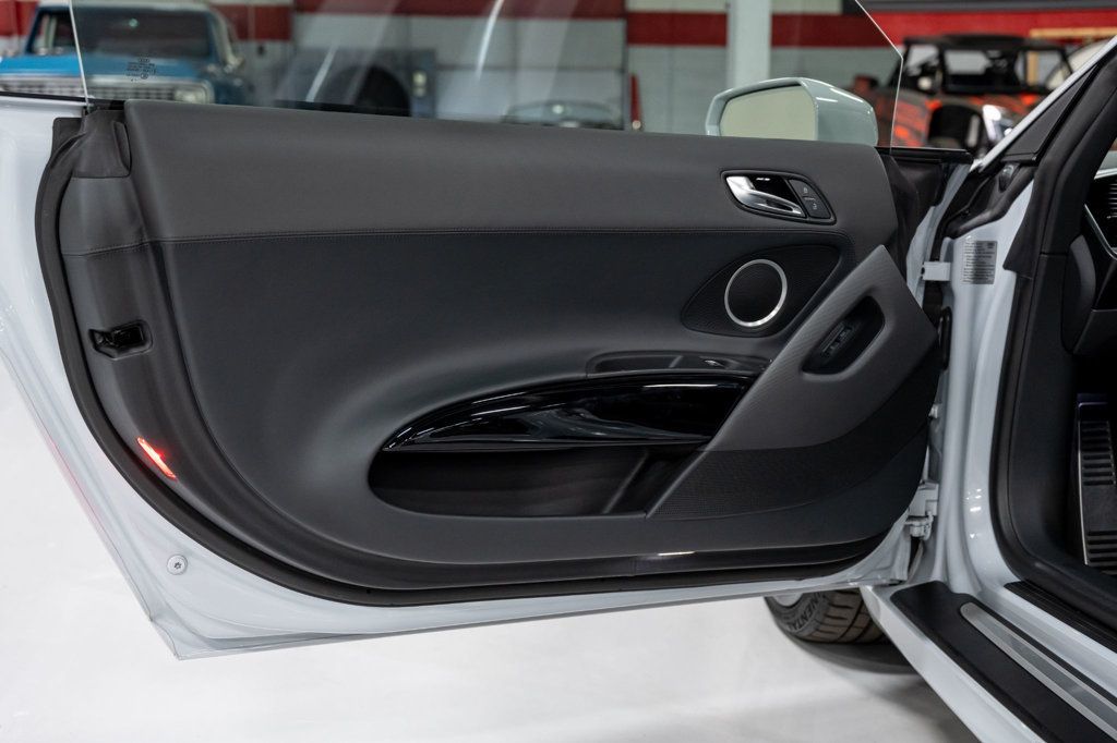 2015 Audi R8 2dr Coupe Manual quattro V10 - 22936811 - 12