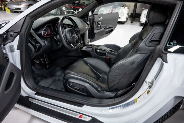 2015 Audi R8 2dr Coupe Manual quattro V10 - 22936811 - 13