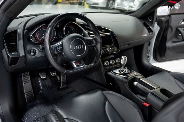 2015 Audi R8 2dr Coupe Manual quattro V10 - 22936811 - 14