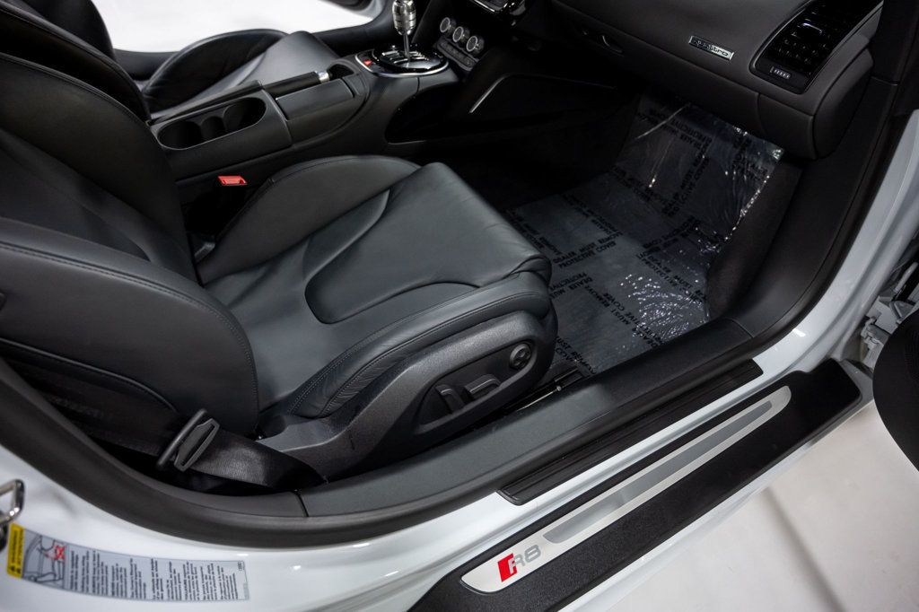 2015 Audi R8 2dr Coupe Manual quattro V10 - 22936811 - 22