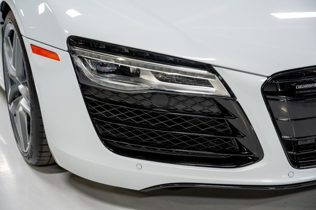 2015 Audi R8 2dr Coupe Manual quattro V10 - 22936811 - 30