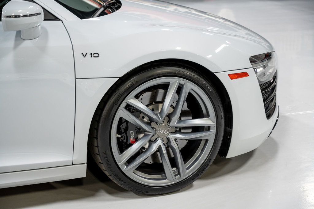 2015 Audi R8 2dr Coupe Manual quattro V10 - 22936811 - 38