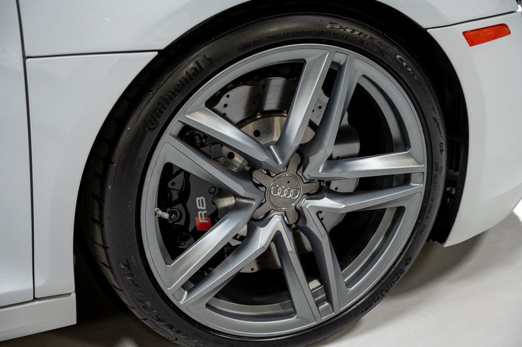 2015 Audi R8 2dr Coupe Manual quattro V10 - 22936811 - 39