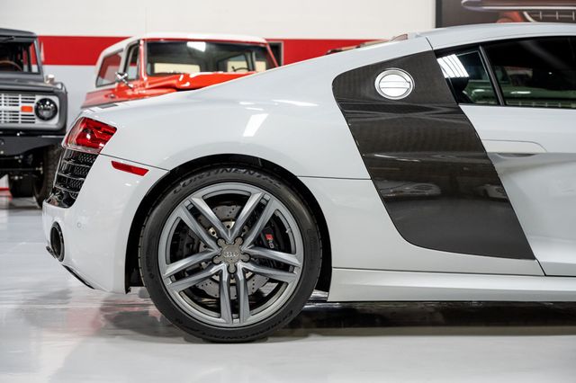 2015 Audi R8 2dr Coupe Manual quattro V10 - 22936811 - 51