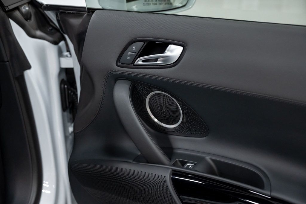 2015 Audi R8 2dr Coupe Manual quattro V10 - 22936811 - 84