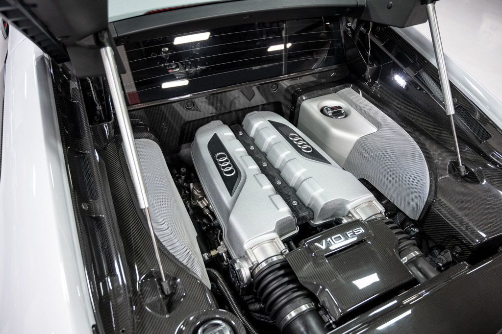 2015 Audi R8 2dr Coupe Manual quattro V10 - 22936811 - 90