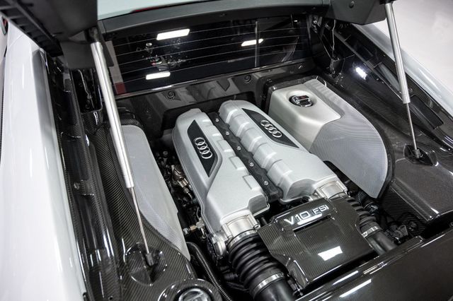 2015 Audi R8 2dr Coupe Manual quattro V10 - 22936811 - 90