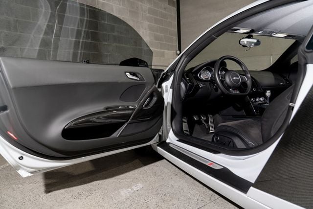 2015 Audi R8 2dr Coupe Manual quattro V8 - 23081689 - 14