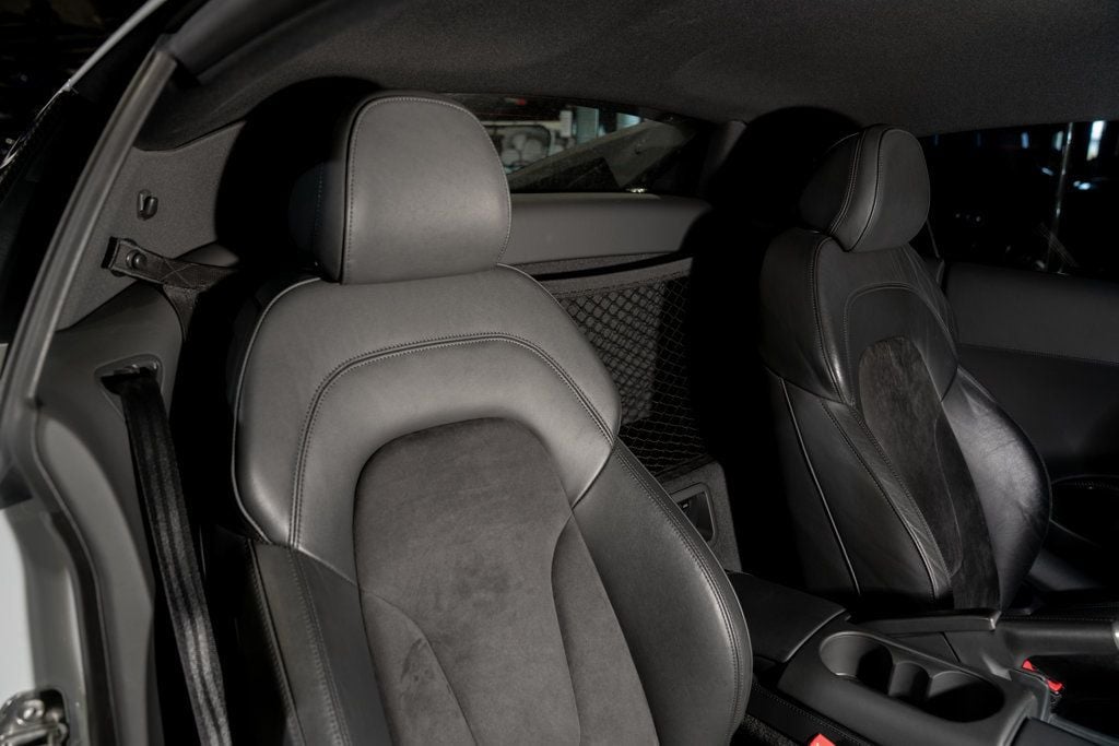 Audi R8 photo 20